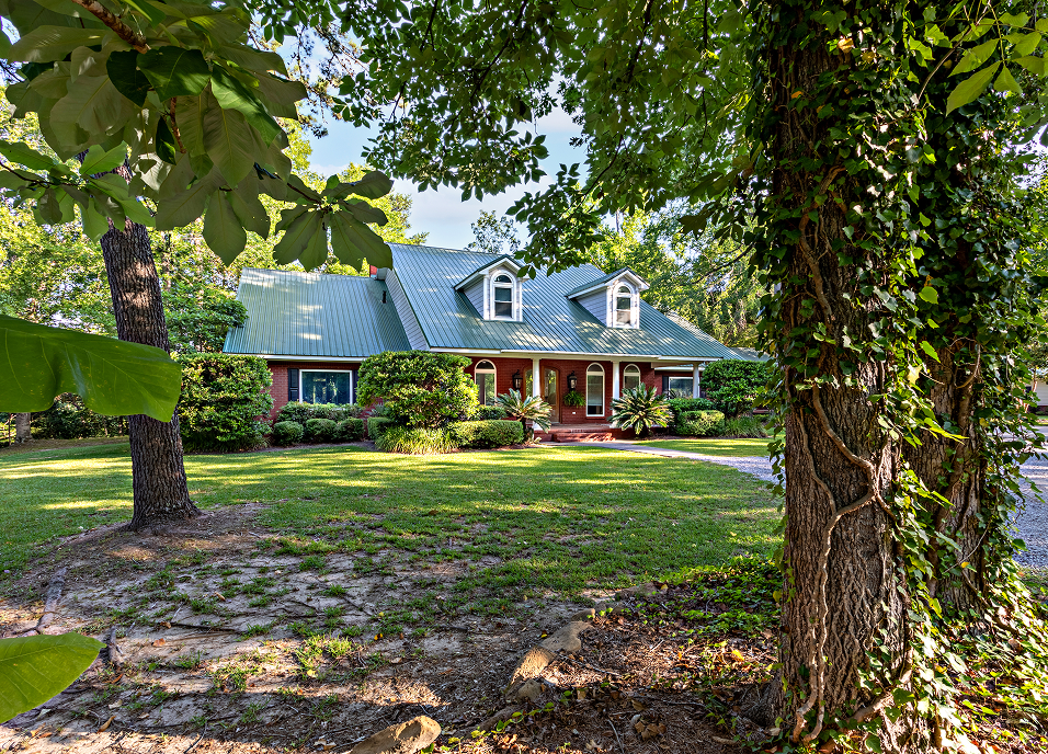 The Estate at River Bend